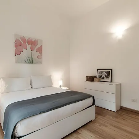 Sandy - By Myhomeincomo Apartament